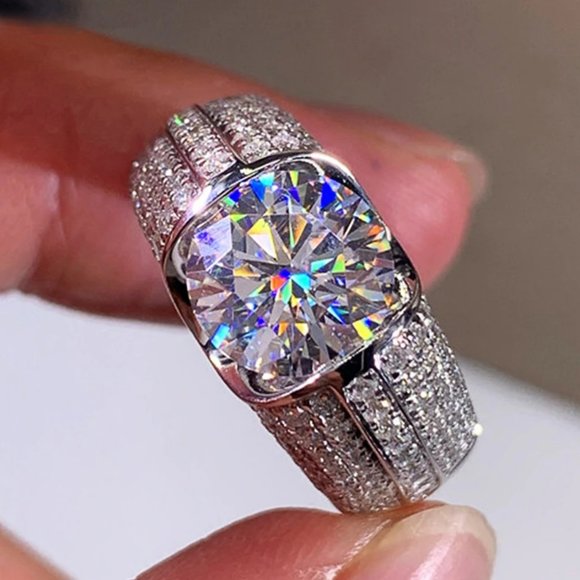 Jewelry - NEW 925 Silver Round Diamond Engagement Ring
